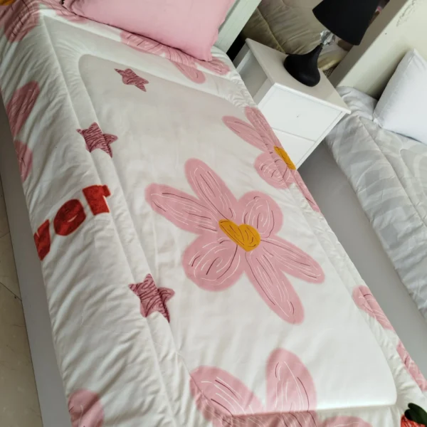 ست روتختی یک نفره طرح گل گلی  برند ایپک